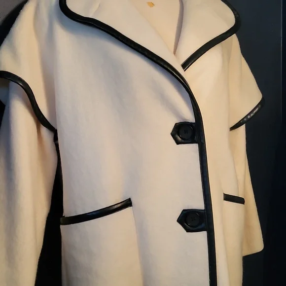 Hudson Bay Cream Wool Coat Size Large - Picture 2 of 6